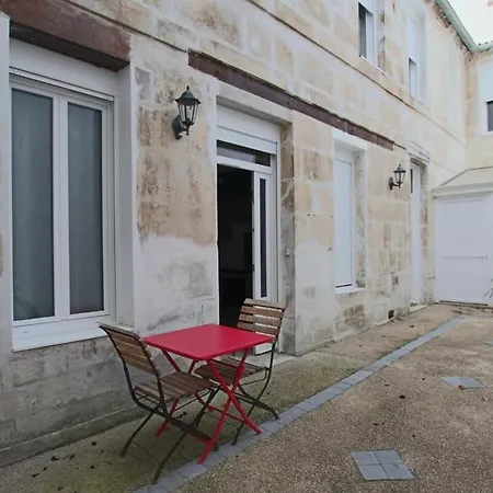 Apartment In Downtown Rochefort *